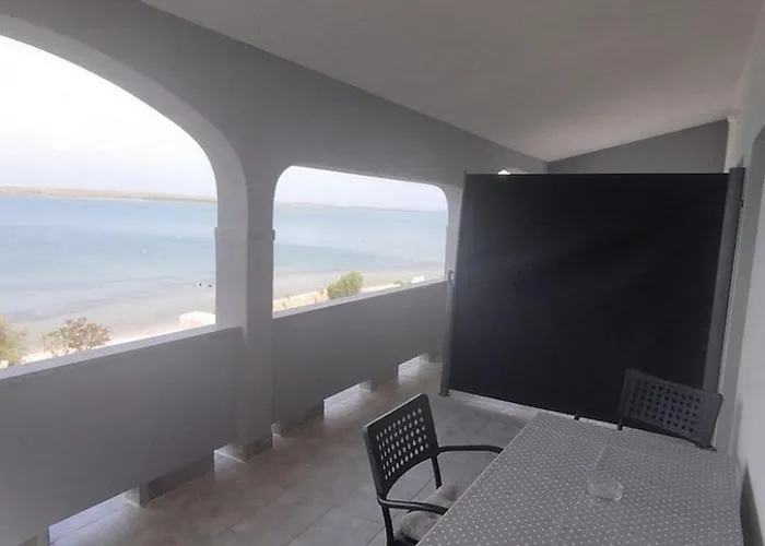 By The Sea - 24566 Appartement Vir